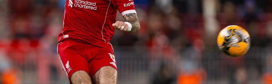 kaiyun网站-索博任意球破僵局，萨拉赫回归铁卫造乌龙，利物浦3-0完胜马赛